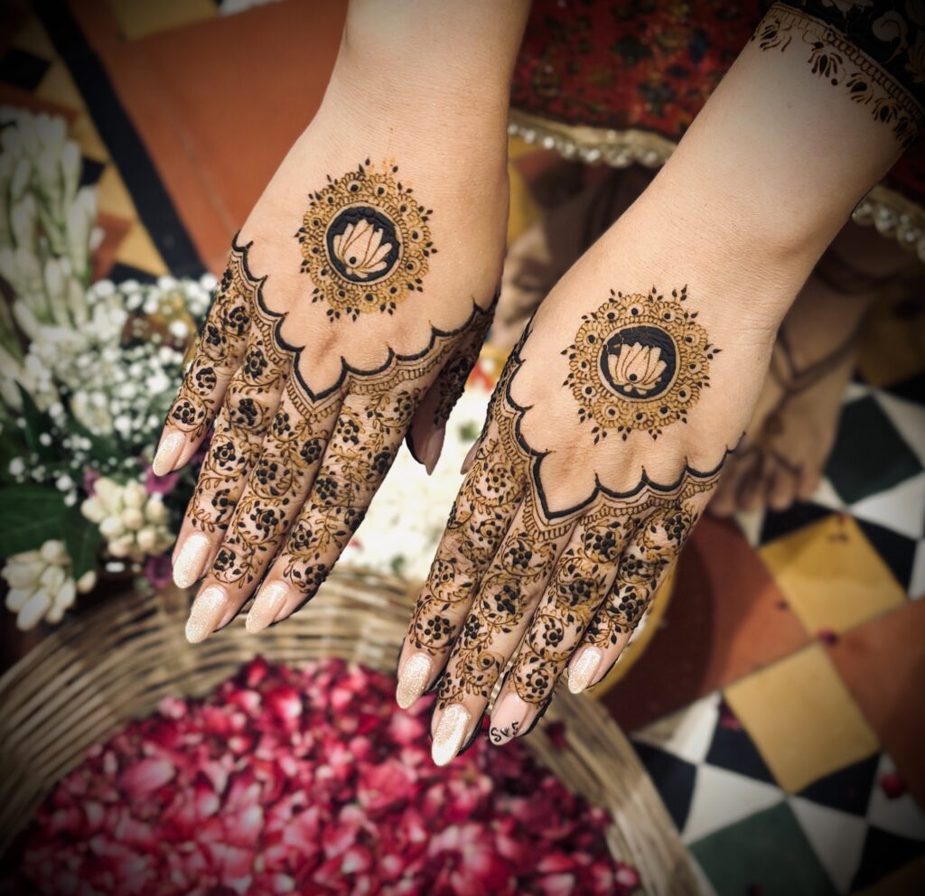 mandala mehndi design